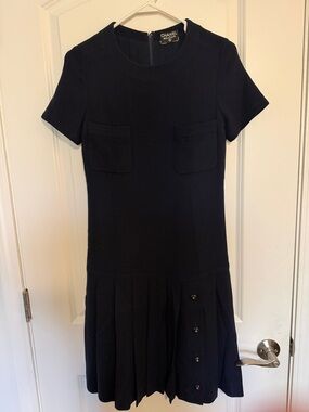 CHANEL Navy Short-Sleeve Pleated Pocket Dress